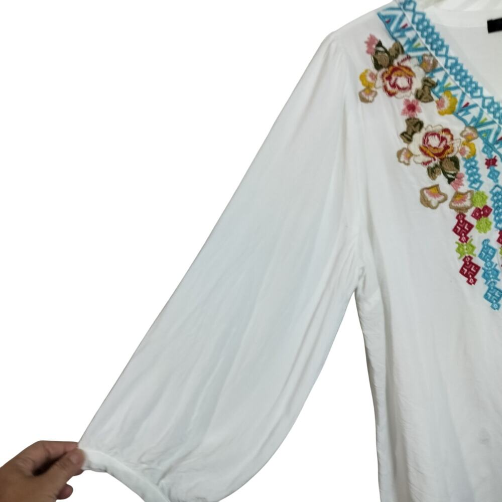 4654) Andree by Unit White Floral Embroidery Boho Cottagecore Tunic Top 1X - Picture 4 of 8